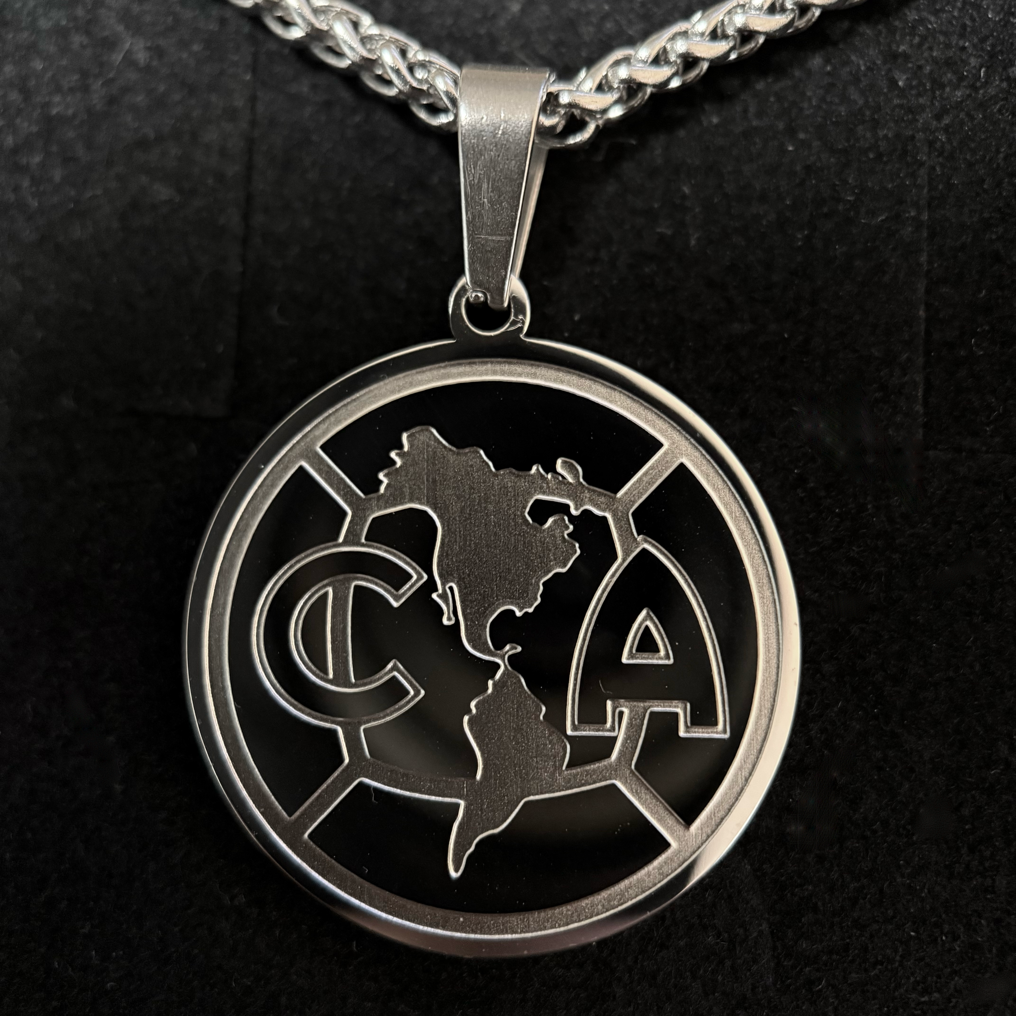 Club América Necklace Bundle