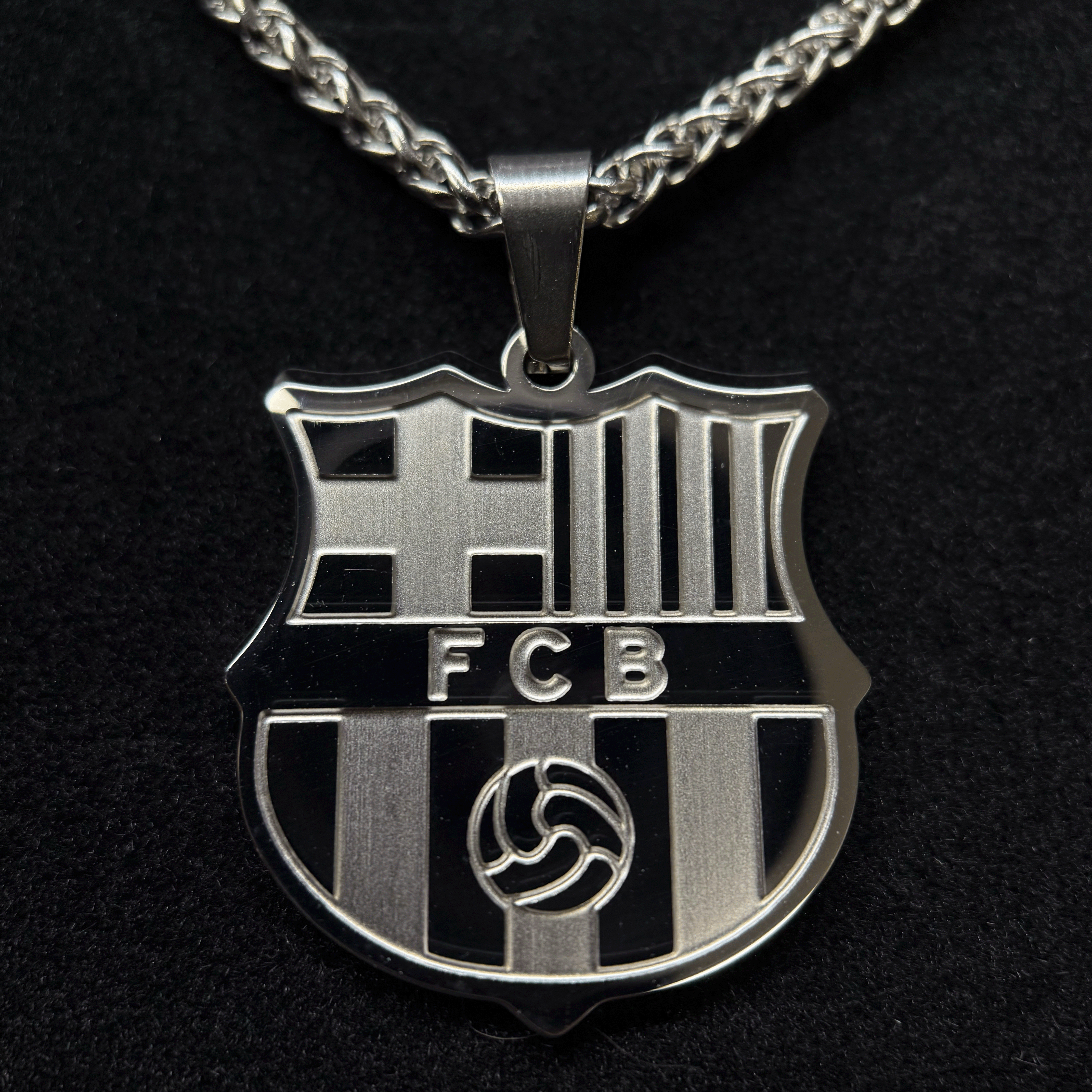 FC Barcelona Necklace | 18K Gold Plated – FinestBrand