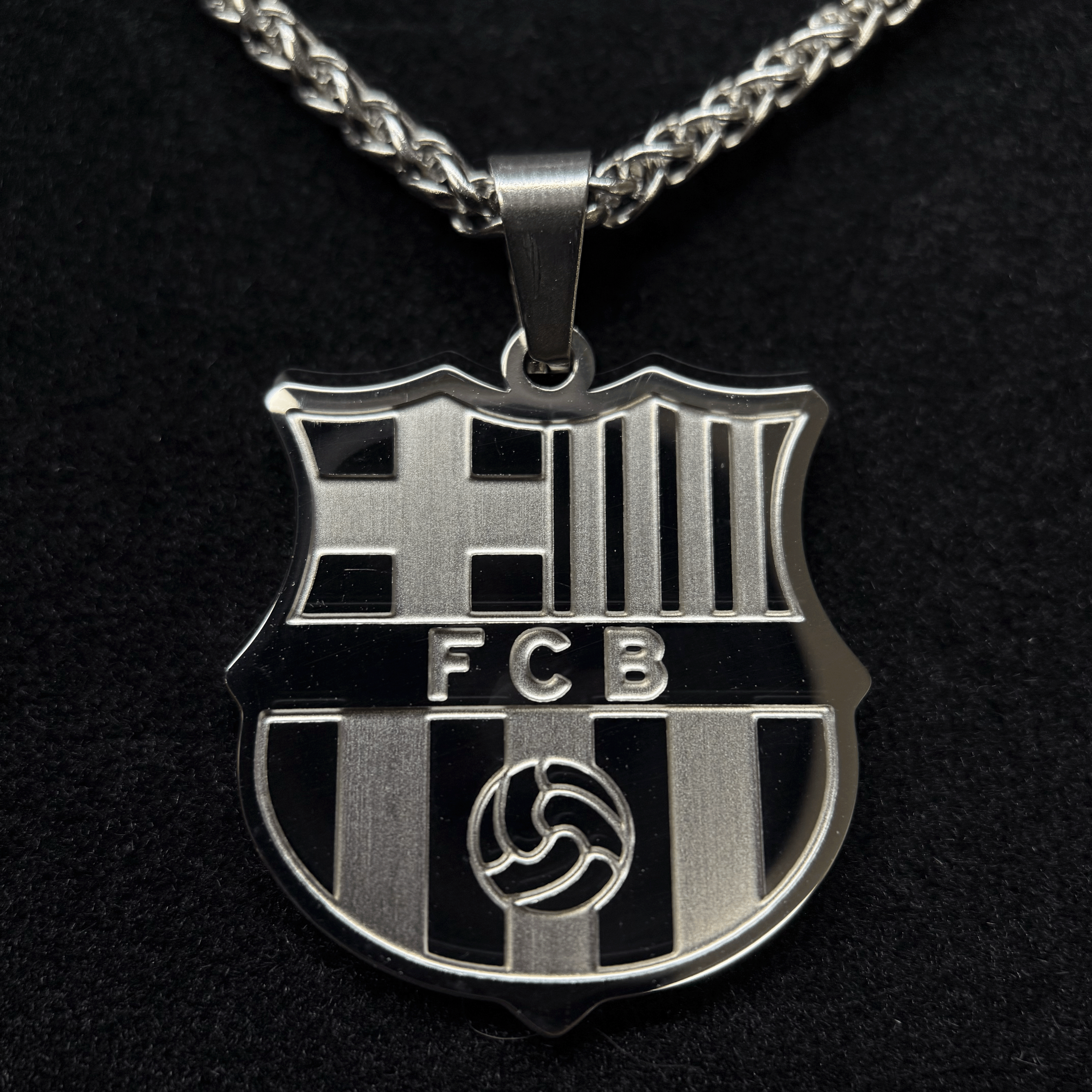 FC Barcelona Necklace | 18K Gold Plated – FinestBrand