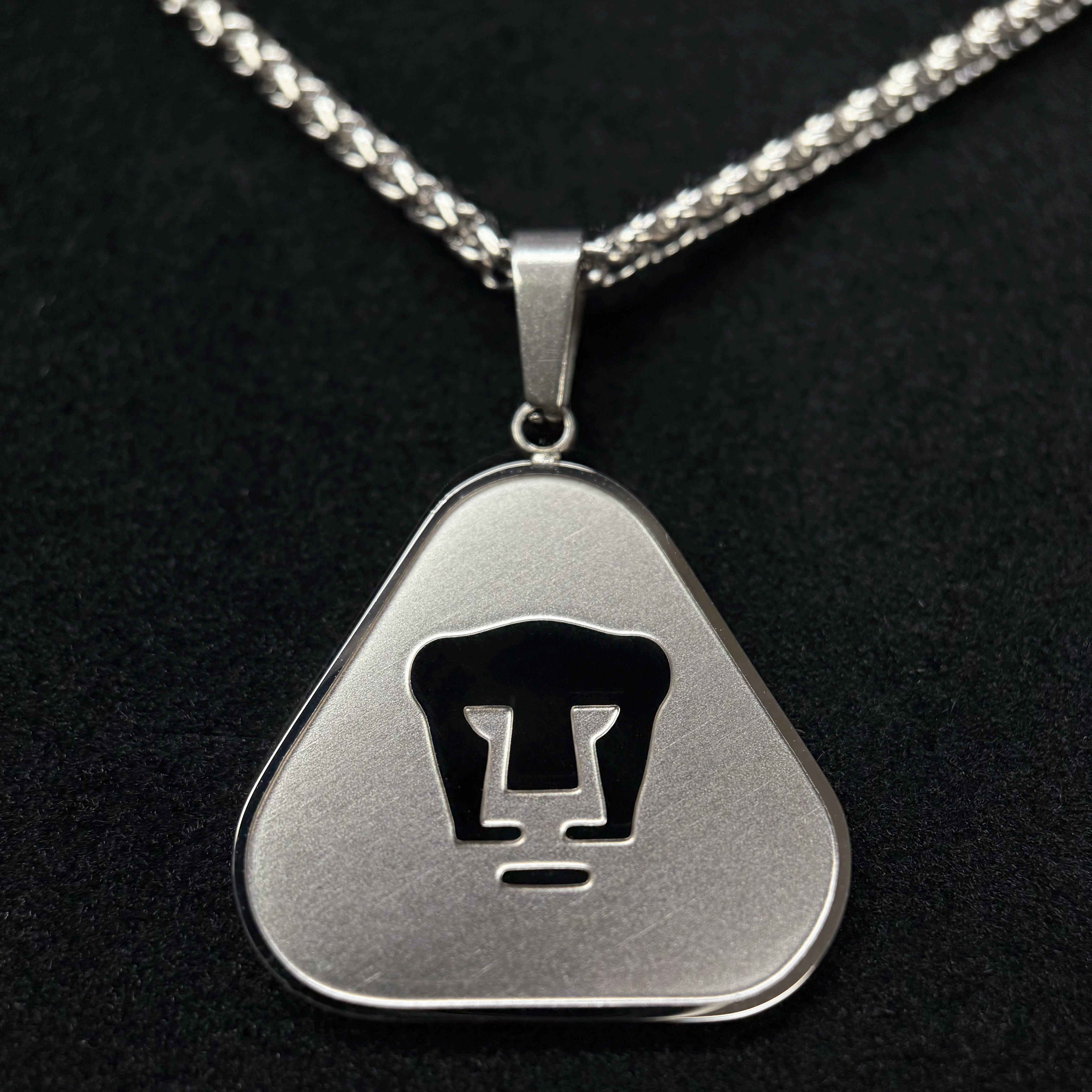 Pumas UNAM Necklace | 18K Gold Plated – FinestBrand